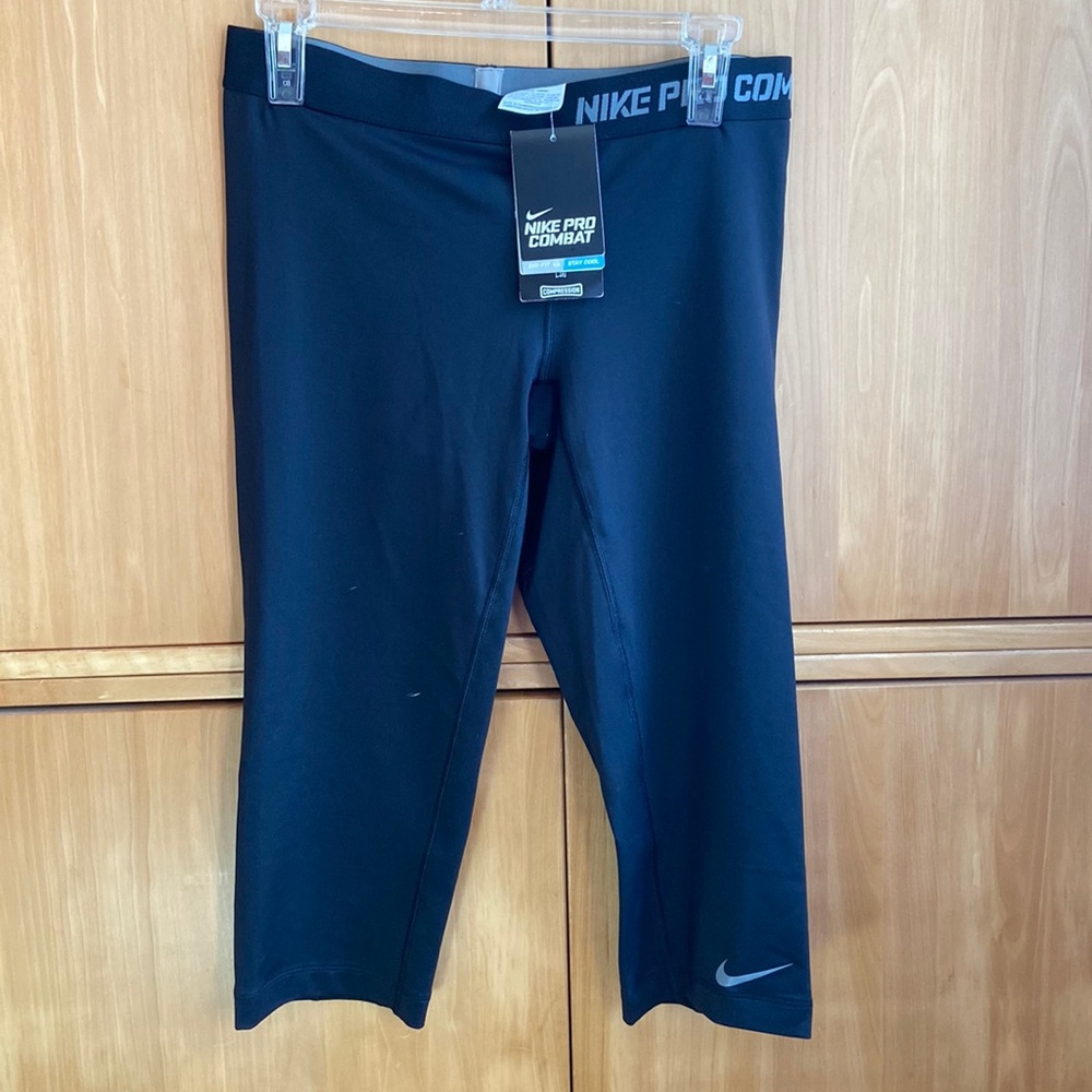 Nike pro combat workout leggings NWT